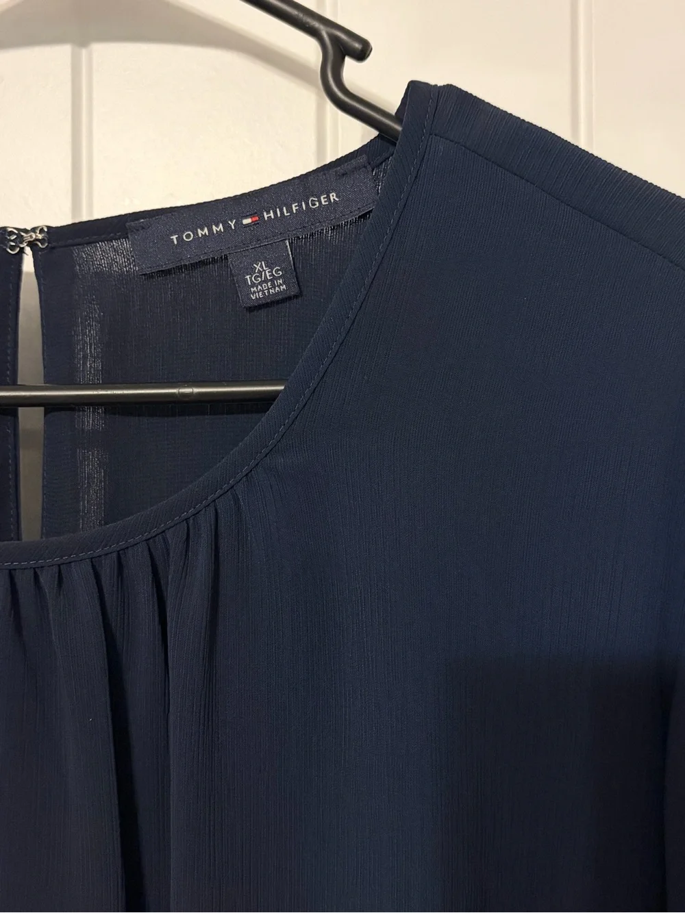 NWOT Tommy Hilfiger Navy Long-Sleeve Pullover Bubble Hem Blouse Size XL